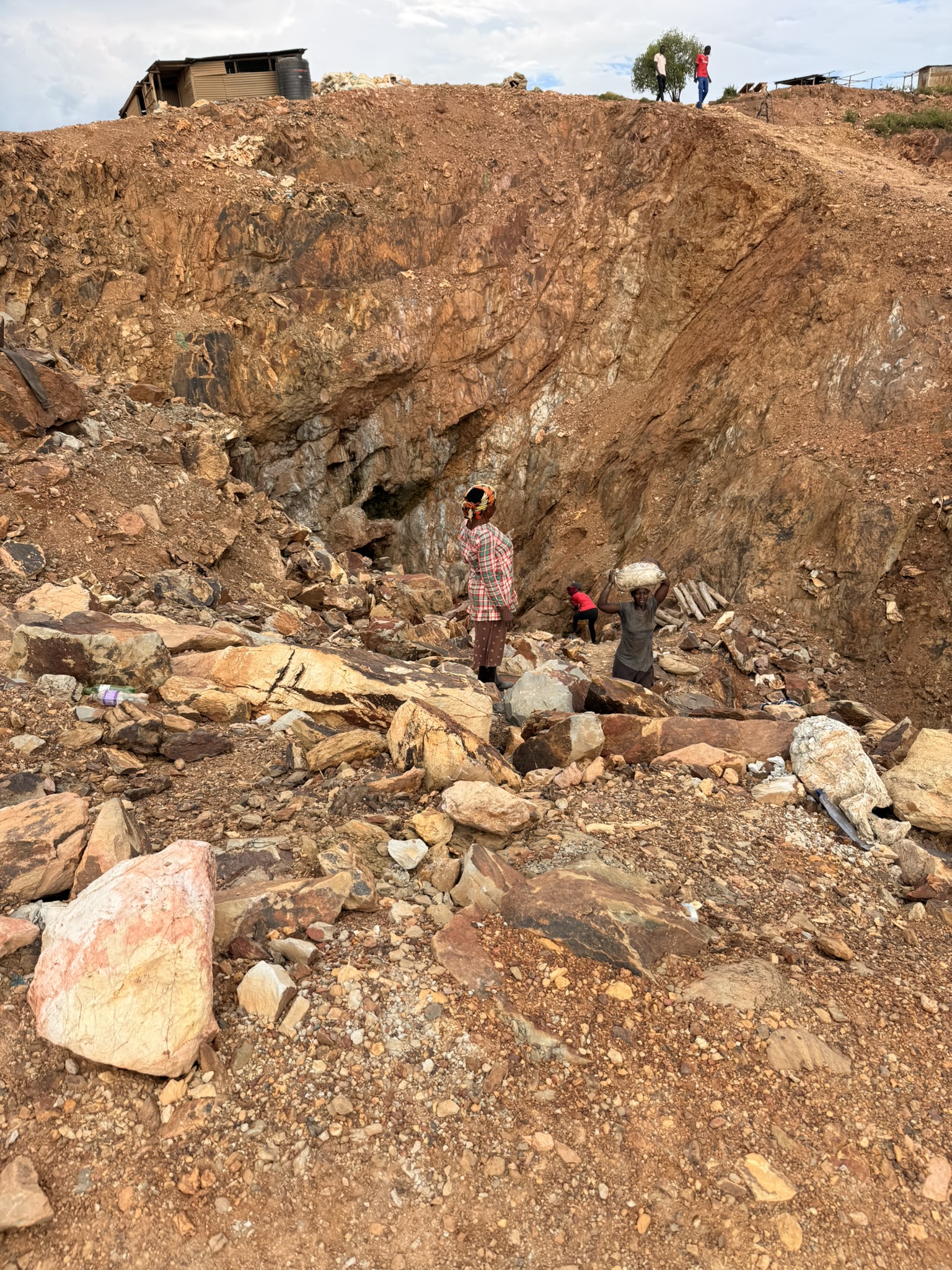 Women participating in extractives and green enterprise learning