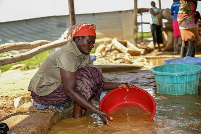Women and communities connected to MentorSpace's extractives programme